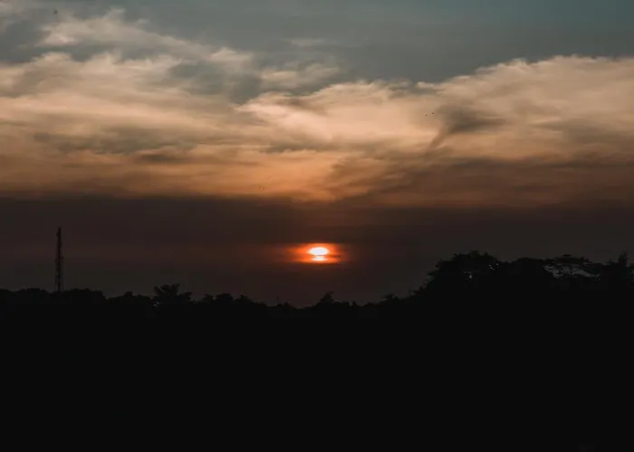 Alunan - تْشانغو